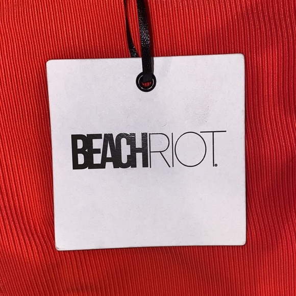 Brand New Supportive Beach Riot Sport Tank Top - Size XS - Picture 4 of 5